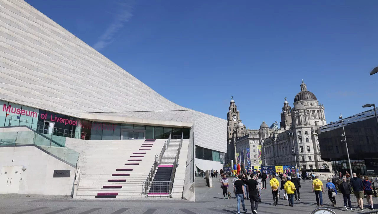 МУЗИЧНА АЛЕЯ ЗІРОК У ДОПОВНЕНІЙ РЕАЛЬНОСТІ НА ЄВРОБАЧЕННІ 2023 від української компанії ADVIN